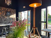 Intérieur du Pavillon d’Anatole aménagé pour une réception